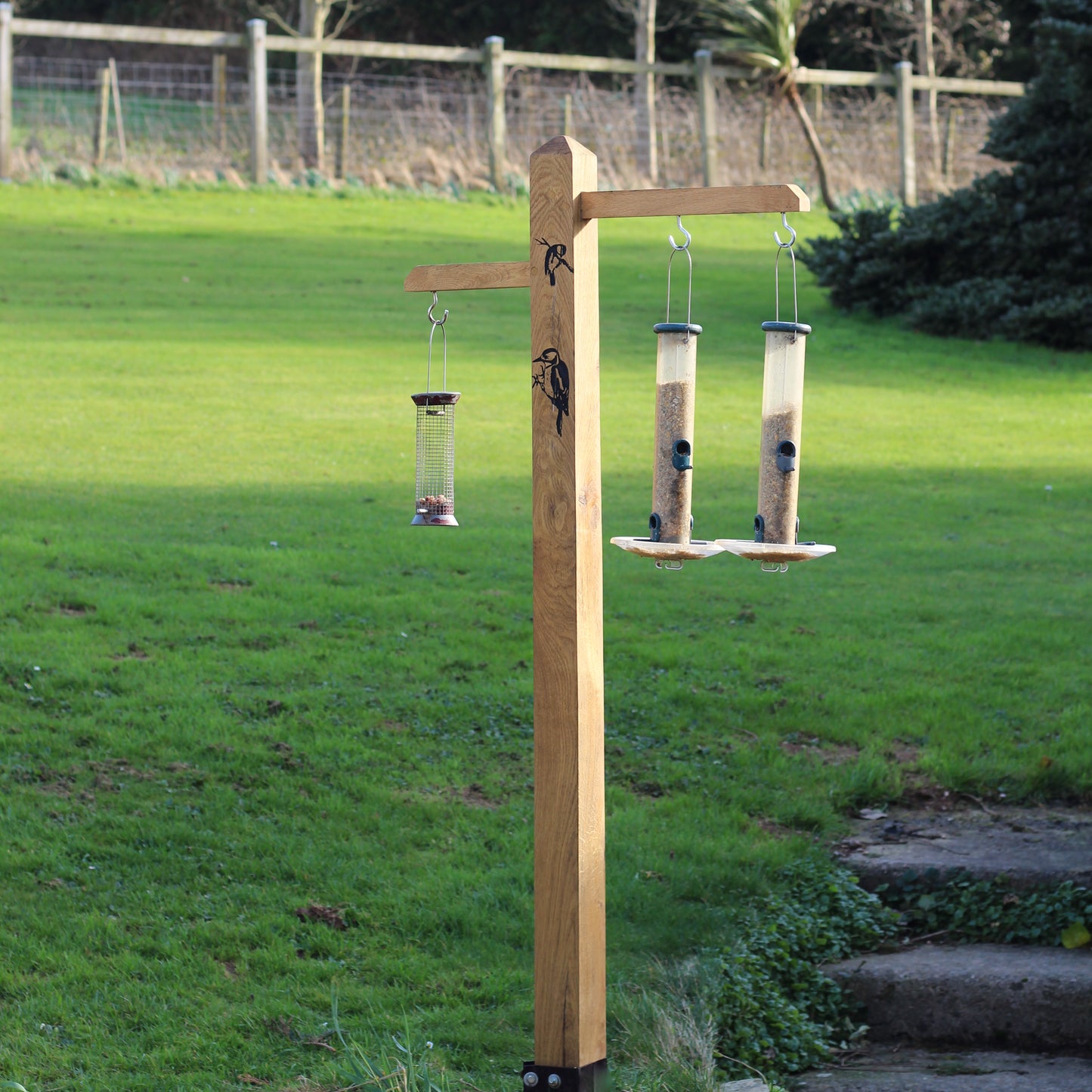 Wooden Bird Feeding Station | Personalise with your own engraving