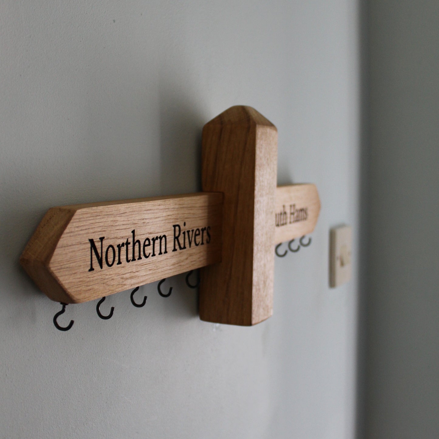 Personalised Rustic Style Wooden Key Hanger/Organiser