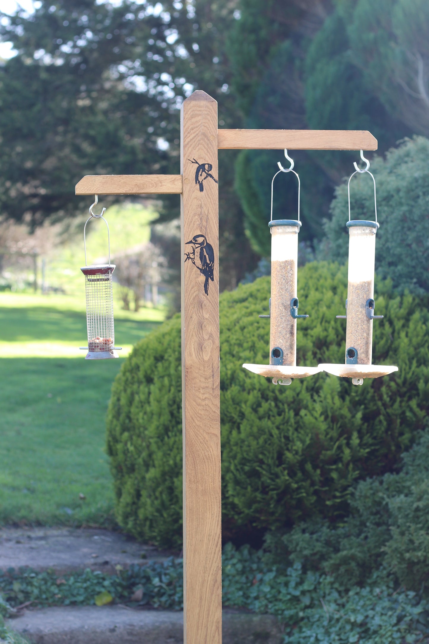 Wooden Bird Feeding Station | Personalise with your own engraving